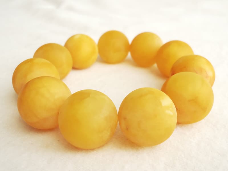 Amber bracelets matt_ color is Chinese honey